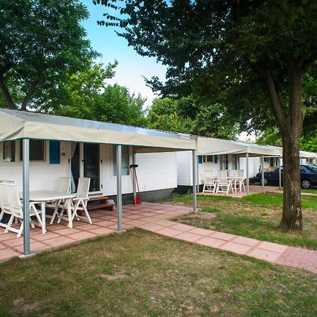 Villa Al Mare Camping - 4 Stelle 카발리노 외부 사진
