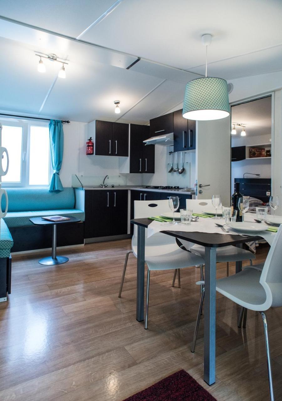 Villa Al Mare Camping - 4 Stelle 카발리노 외부 사진