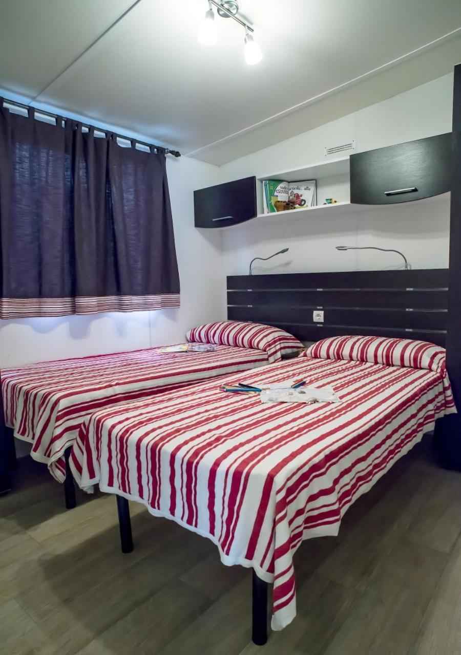 Villa Al Mare Camping - 4 Stelle 카발리노 외부 사진