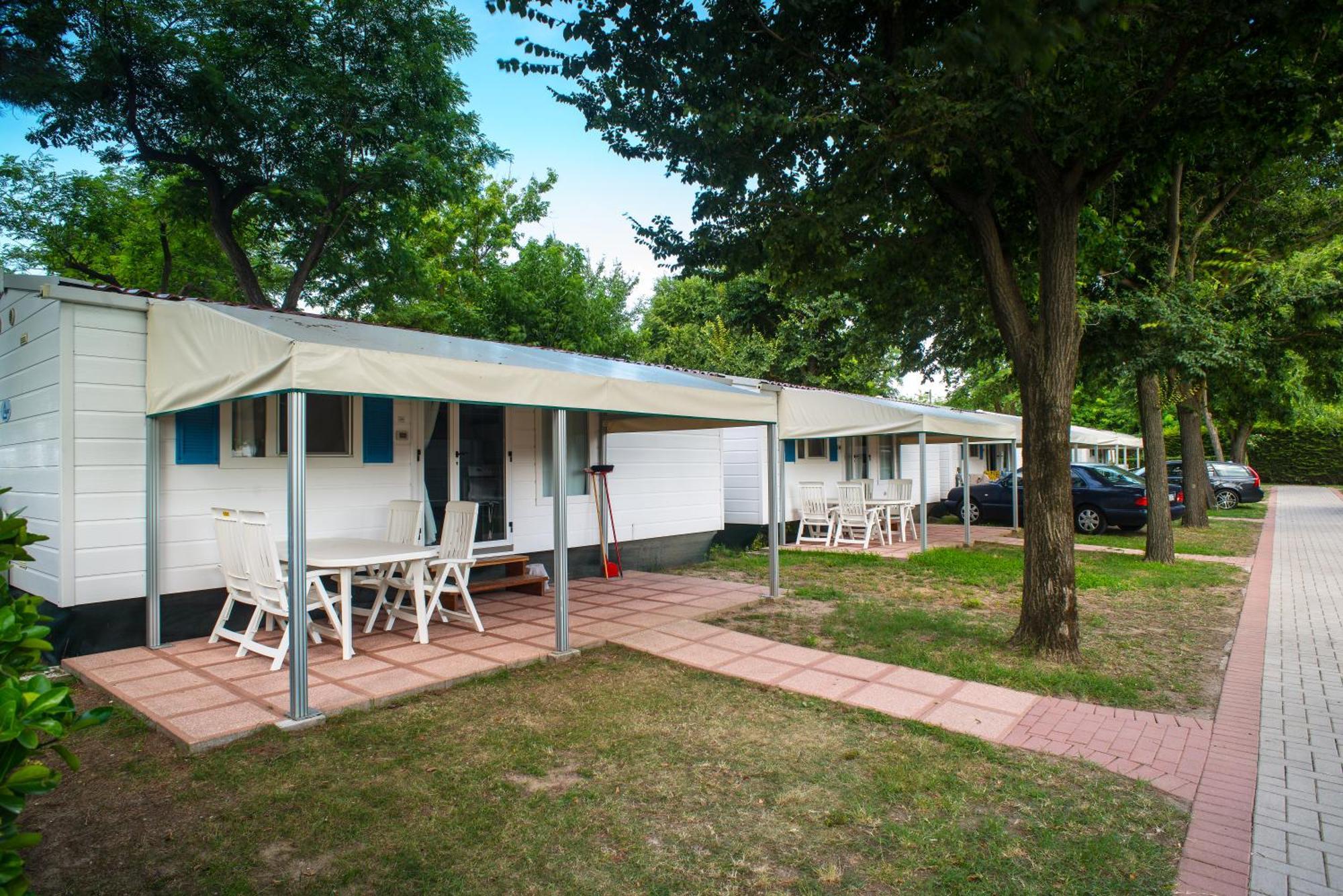 Villa Al Mare Camping - 4 Stelle 카발리노 외부 사진