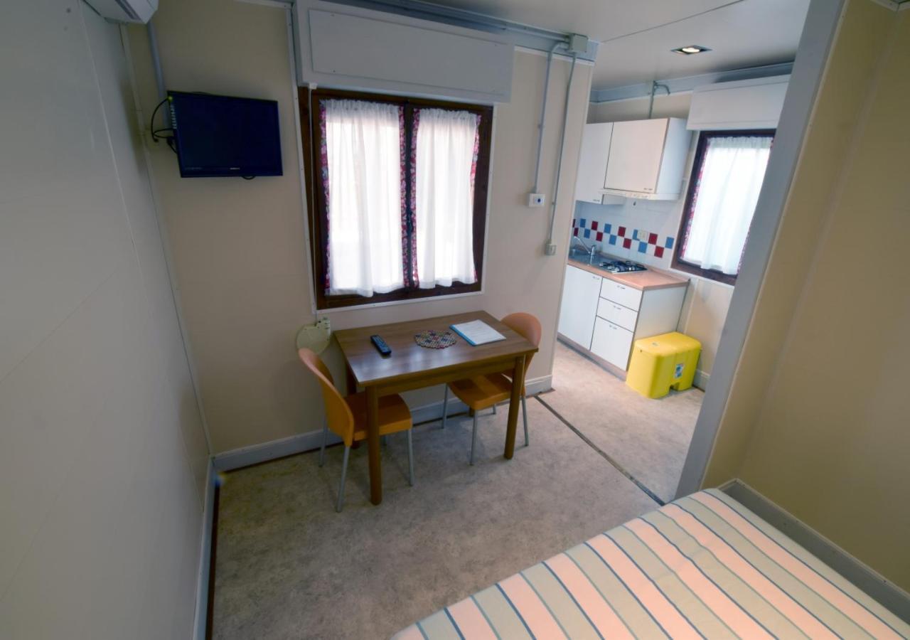 Villa Al Mare Camping - 4 Stelle 카발리노 외부 사진